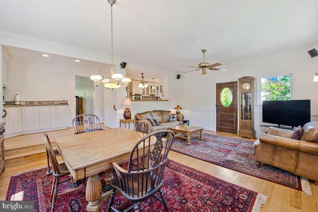 8519 HAZELWOOD DR, Bethesda, MD 20814