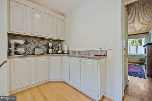 8519 HAZELWOOD DR, Bethesda, MD 20814