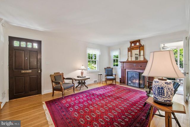 8519 HAZELWOOD DR, Bethesda, MD 20814