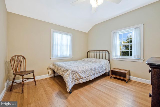 8519 HAZELWOOD DR, Bethesda, MD 20814