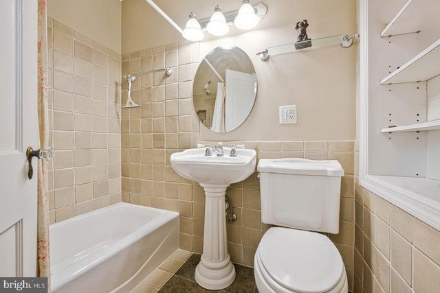 8519 HAZELWOOD DR, Bethesda, MD 20814