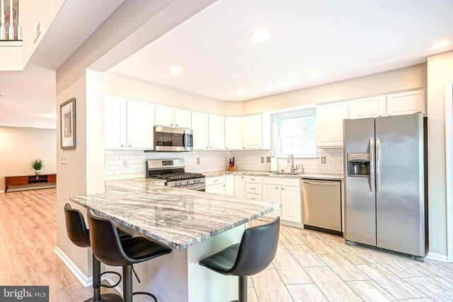 50 STOKES RD, Mount Laurel, NJ 08054