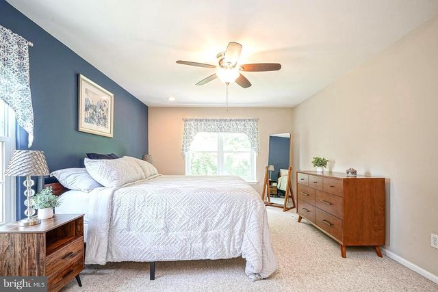 50 STOKES RD, Mount Laurel, NJ 08054