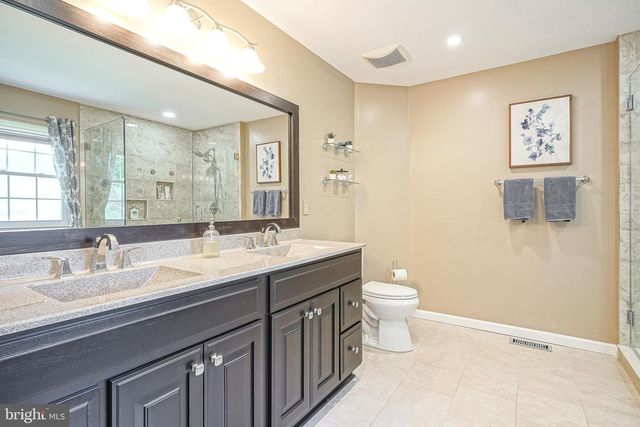 50 STOKES RD, Mount Laurel, NJ 08054