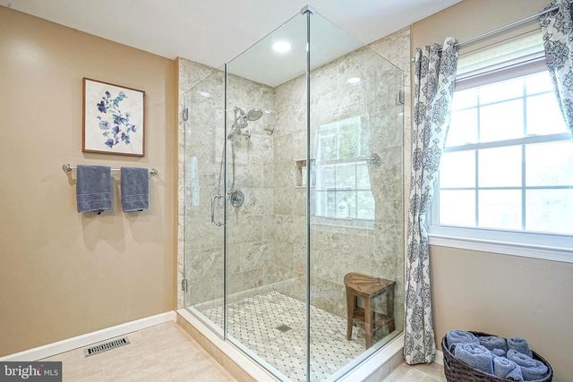 50 STOKES RD, Mount Laurel, NJ 08054