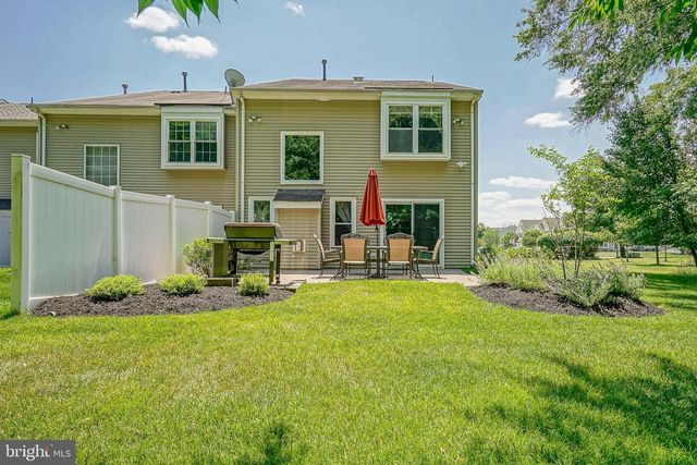 50 STOKES RD, Mount Laurel, NJ 08054