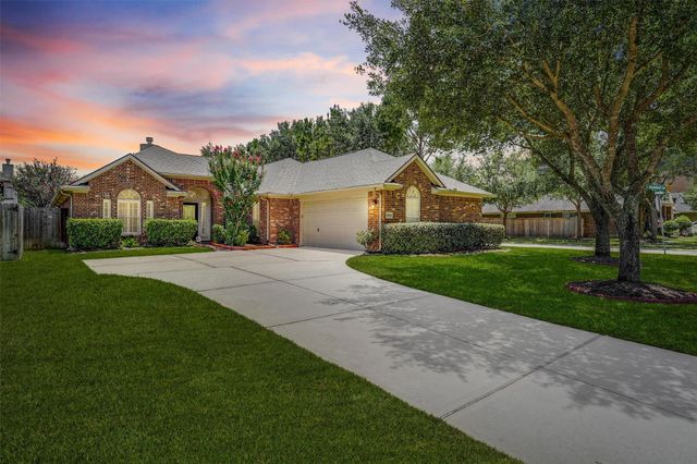 26619 Summerbend Hollow Lane, Katy, TX 77494