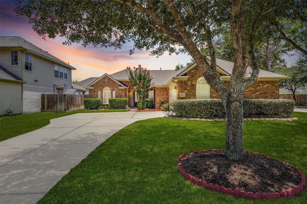 26619 Summerbend Hollow Lane, Katy, TX 77494