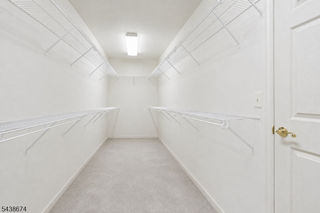 55 Sand Rd, Fairfield Twp., NJ 07004