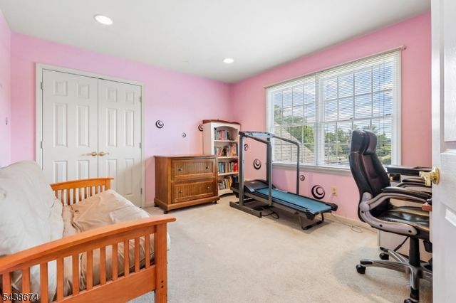 55 Sand Rd, Fairfield Twp., NJ 07004