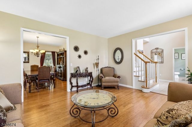 55 Sand Rd, Fairfield Twp., NJ 07004