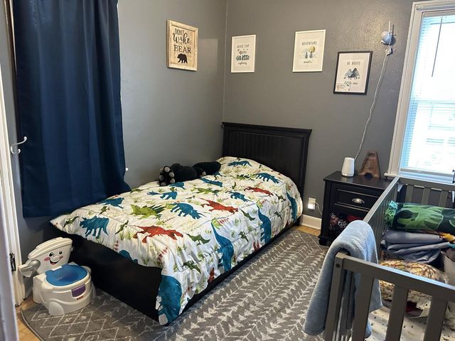 31 E 2ND STREET, Clintonville, WI 54929