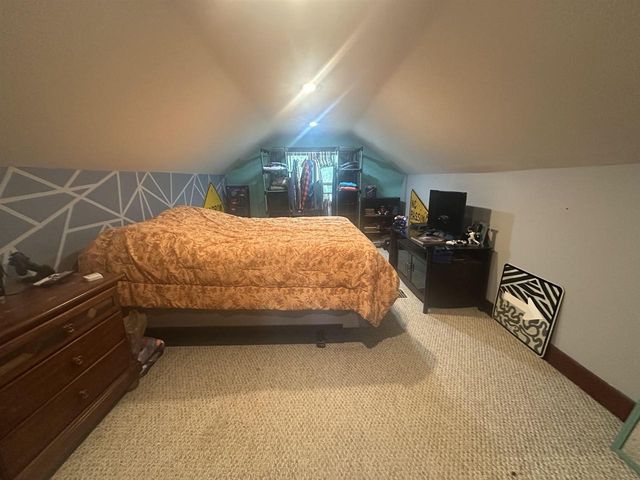 31 E 2ND STREET, Clintonville, WI 54929