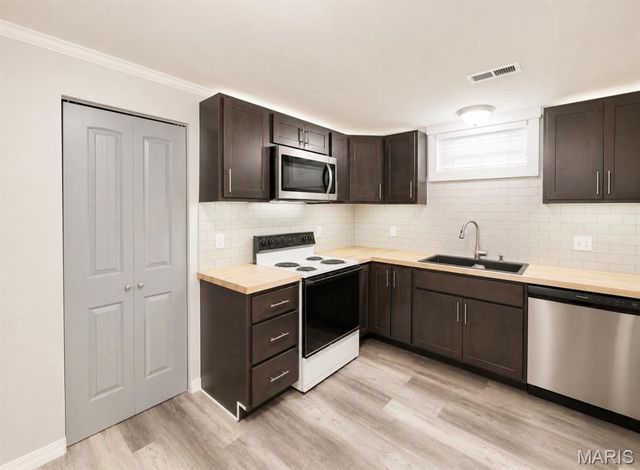30128 N Stringtown Road, Foristell, MO 63348
