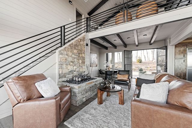 799 Bruce Mountain Road, Morganton, GA 30560