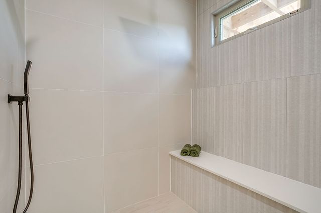 2305 Oak Forest Court, Arlington, TX 76012