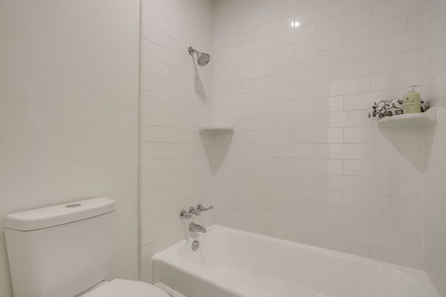 2305 Oak Forest Court, Arlington, TX 76012
