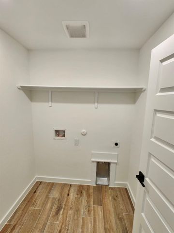 113 Mokulua LN, Bastrop, TX 78602