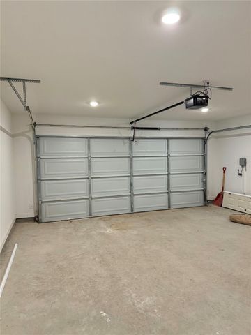 113 Mokulua LN, Bastrop, TX 78602