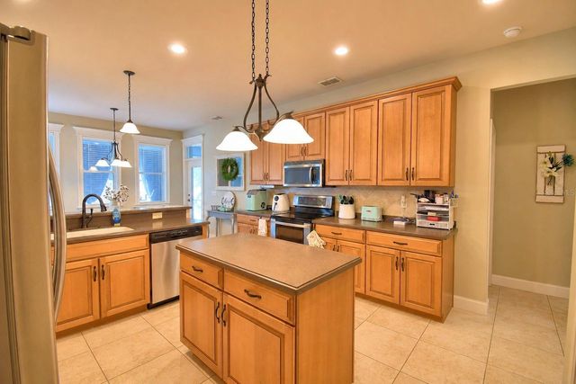 5516 BLACK HAWK LANE, Lakeland, FL 33810