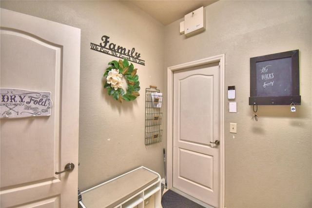 5516 BLACK HAWK LANE, Lakeland, FL 33810