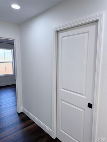 25 Perry Drive, Benton, MO 63736