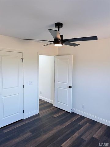 25 Perry Drive, Benton, MO 63736