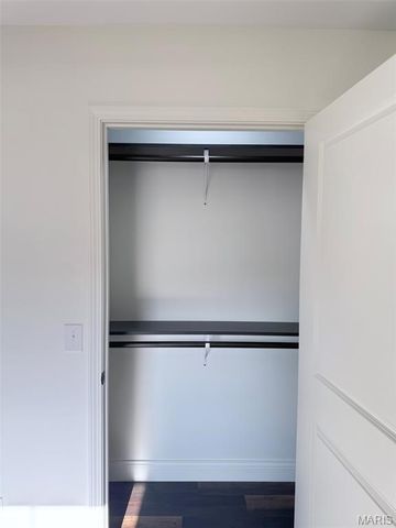 25 Perry Drive, Benton, MO 63736