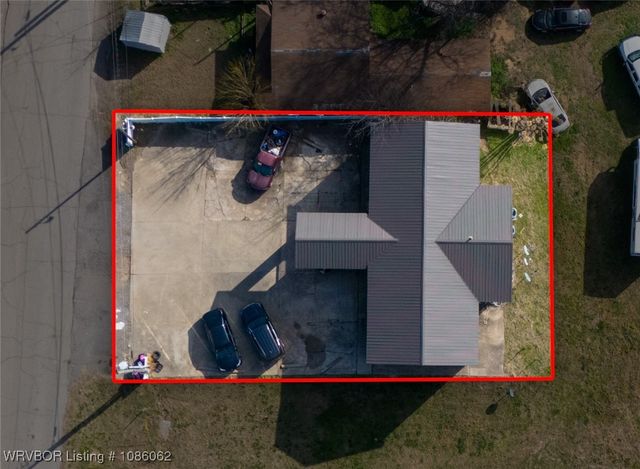 102 Conser Avenue, Poteau, OK 74953