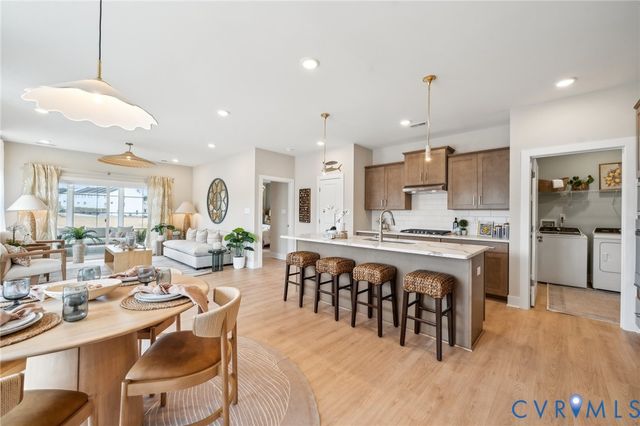 6724 Oasis Breeze Ln, Midlothian, VA 23112