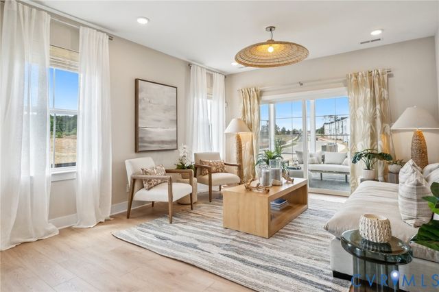 6724 Oasis Breeze Ln, Midlothian, VA 23112