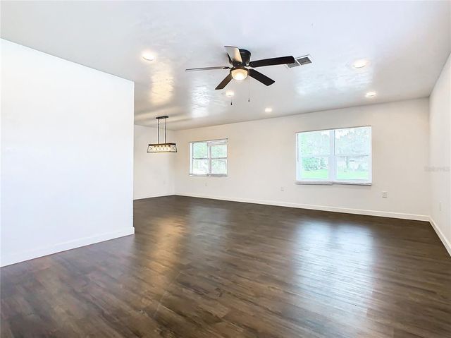 117 W MAPLE STREET, Davenport, FL 33837