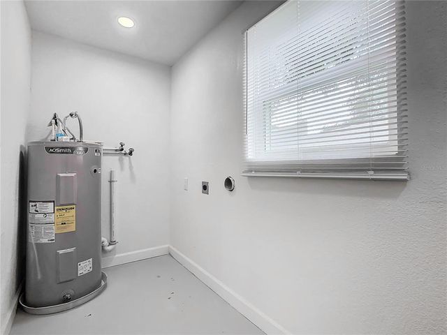 117 W MAPLE STREET, Davenport, FL 33837