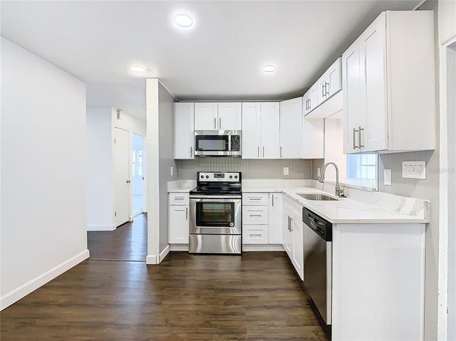 117 W MAPLE STREET, Davenport, FL 33837