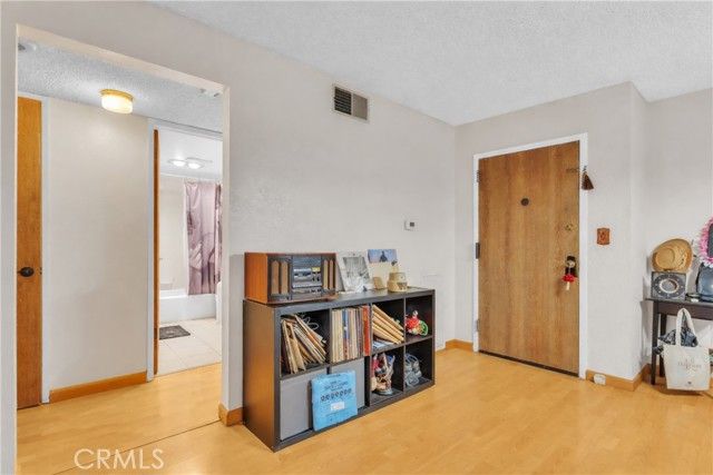 445 Ivy 204, Glendale, CA 91204