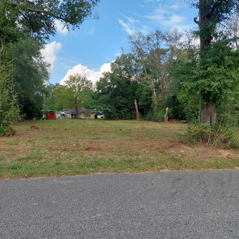 xx Sheldon Avenue, Defuniak Springs, FL 32435