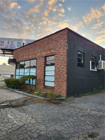 25 Pontiac Avenue, Providence, RI 02907