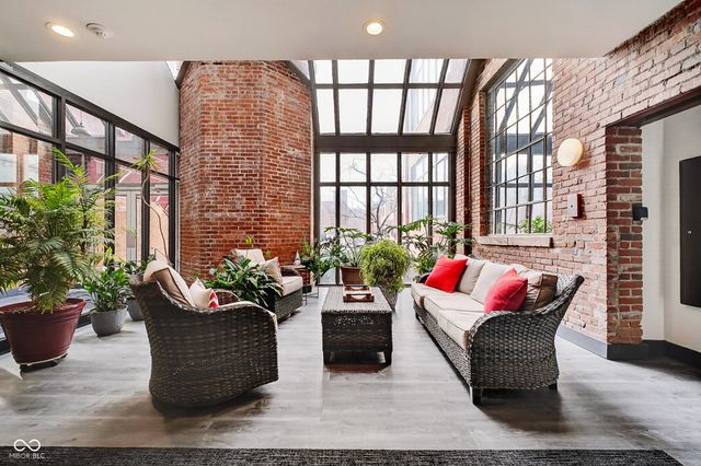 430 N Park Avenue 101, Indianapolis, IN 46202