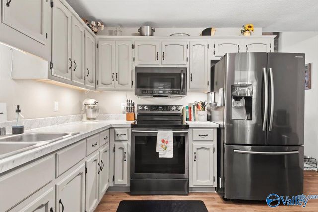 104 Mcclellan Lane, Harvest, AL 35749