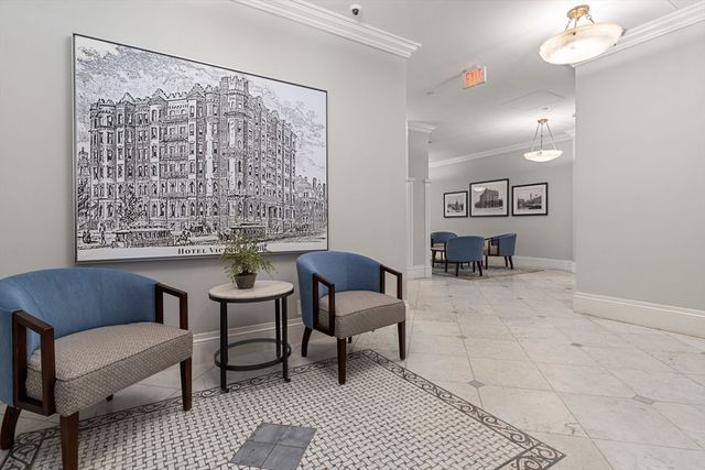 271 Dartmouth St 2I, Boston, MA 02116