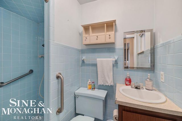 5280 Kreger Street, Sterling Heights, MI 48310