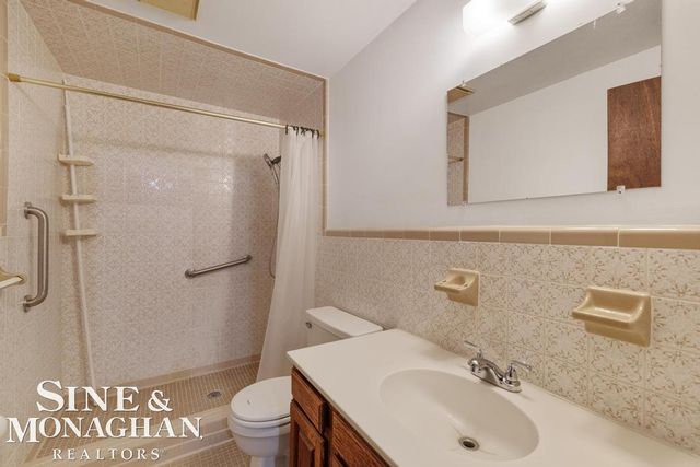 5280 Kreger Street, Sterling Heights, MI 48310