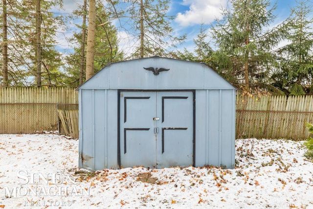 5280 Kreger Street, Sterling Heights, MI 48310