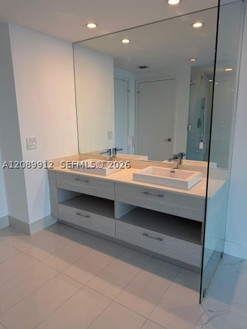 650 NE 32nd St 4406, Miami, FL 33137