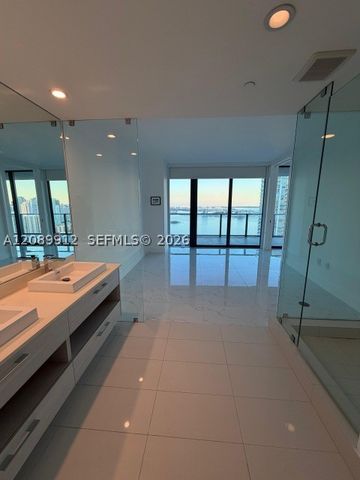 650 NE 32nd St 4406, Miami, FL 33137