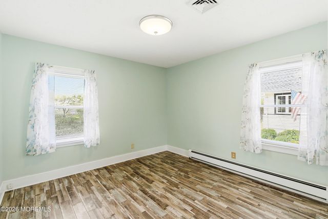 22 Thomas Street, Toms River, NJ 08753