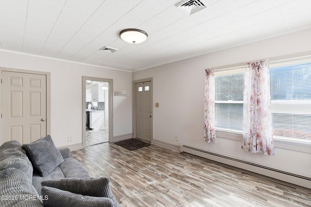 22 Thomas Street, Toms River, NJ 08753