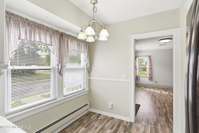 22 Thomas Street, Toms River, NJ 08753