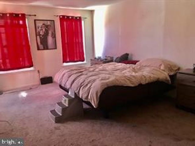 7 SHELLEY CIR, Hightstown, NJ 08520