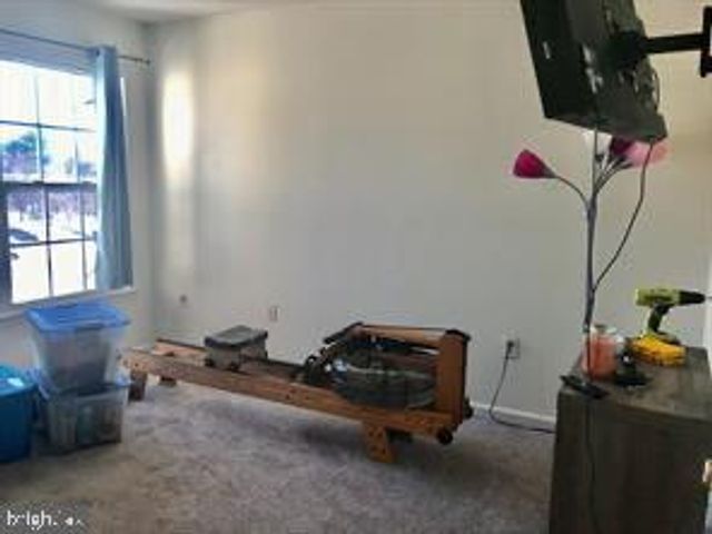 7 SHELLEY CIR, Hightstown, NJ 08520